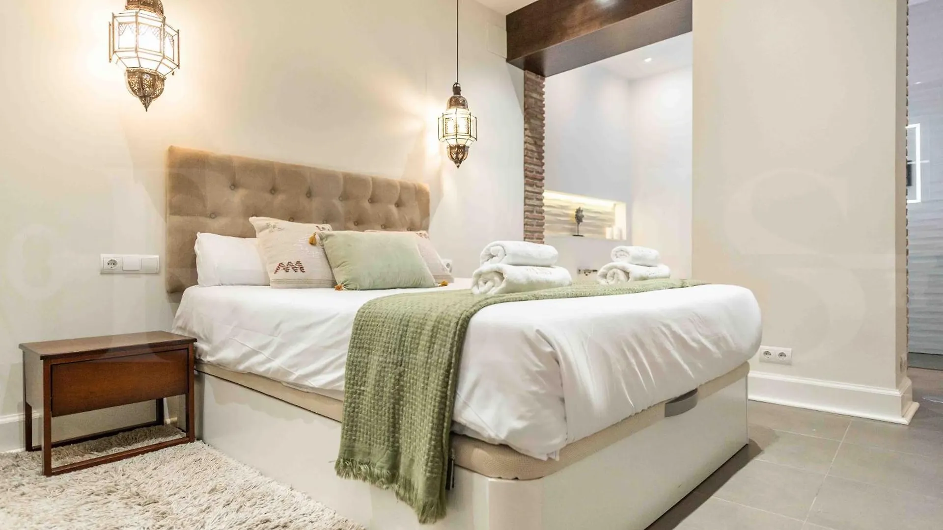 Fabulous Apartment In Historic Center By Rems Malaga