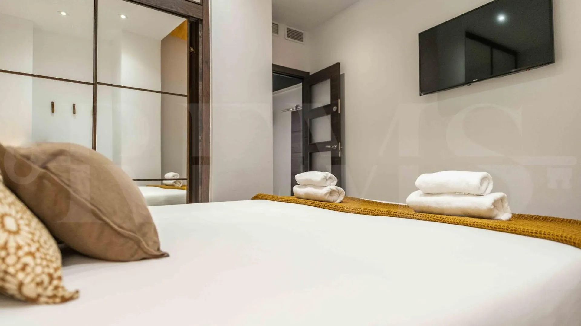 Fabulous Apartment In Historic Center By Rems Malaga